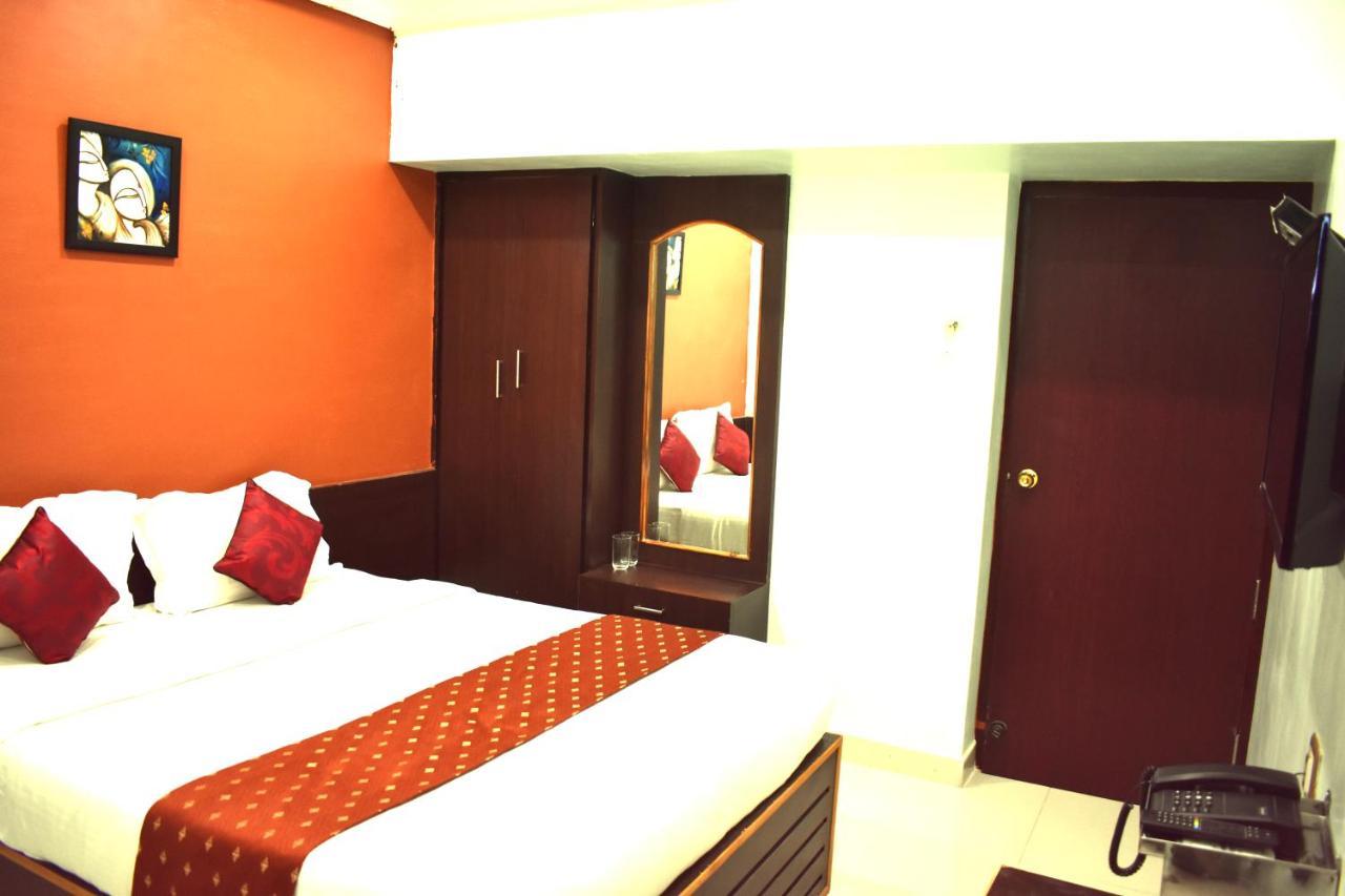 Hotel Apple Park Inn Tiruchirappalli Exterior photo